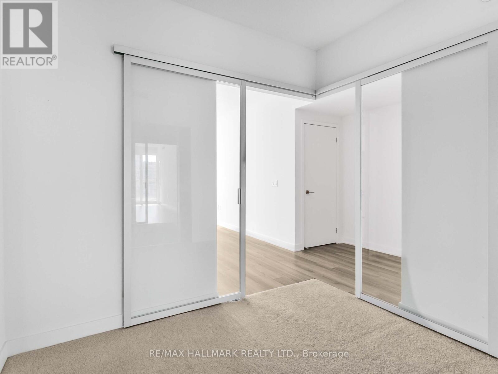 3217 - 230 Simcoe Street, Toronto, ON - Indoor Photo Showing Other Room