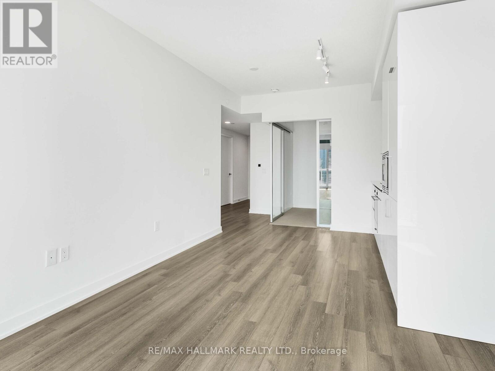 3217 - 230 Simcoe Street, Toronto, ON - Indoor Photo Showing Other Room