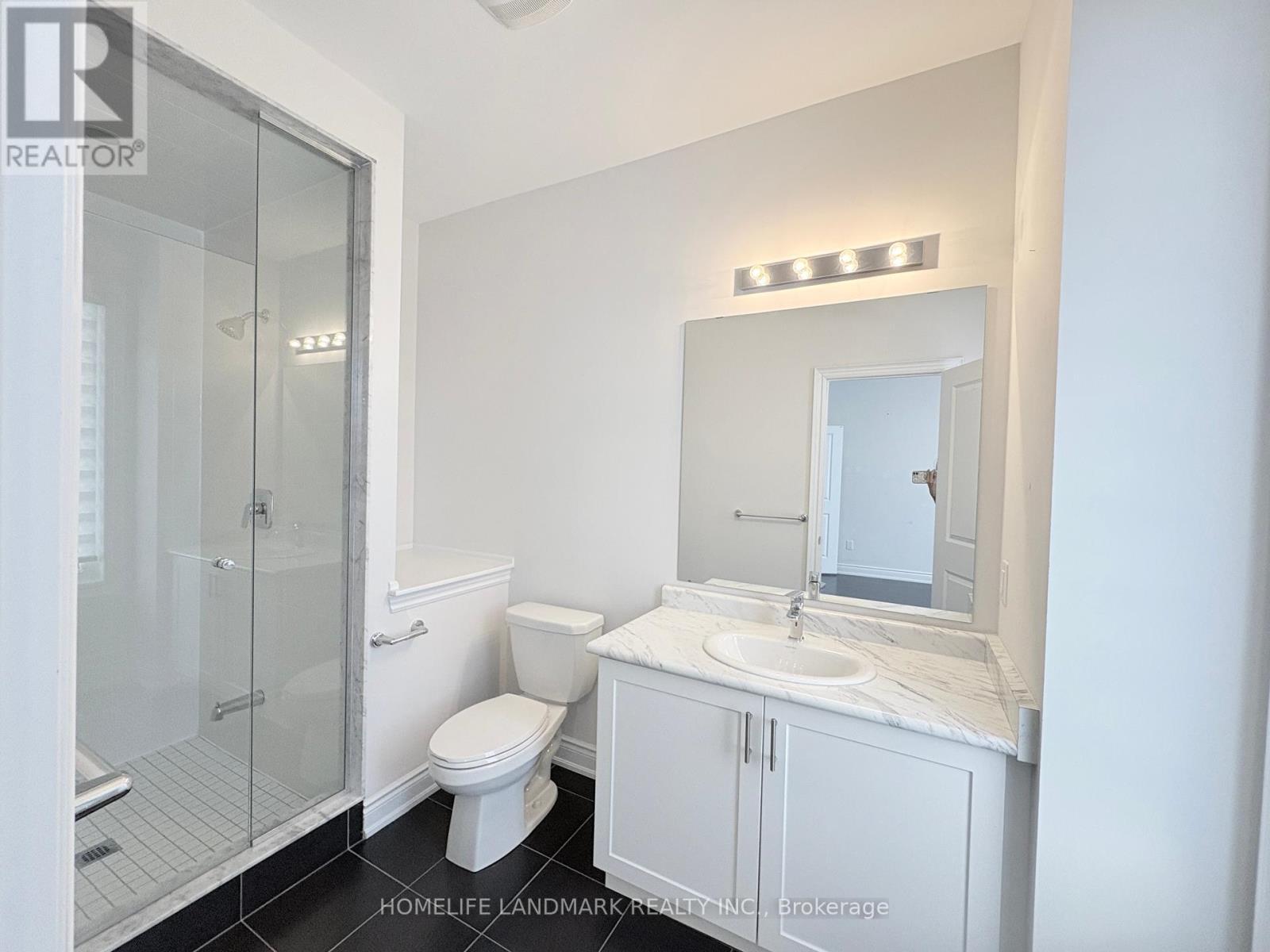 96 Threshing Mill Boulevard, Oakville, ON - Indoor Photo Showing Bathroom