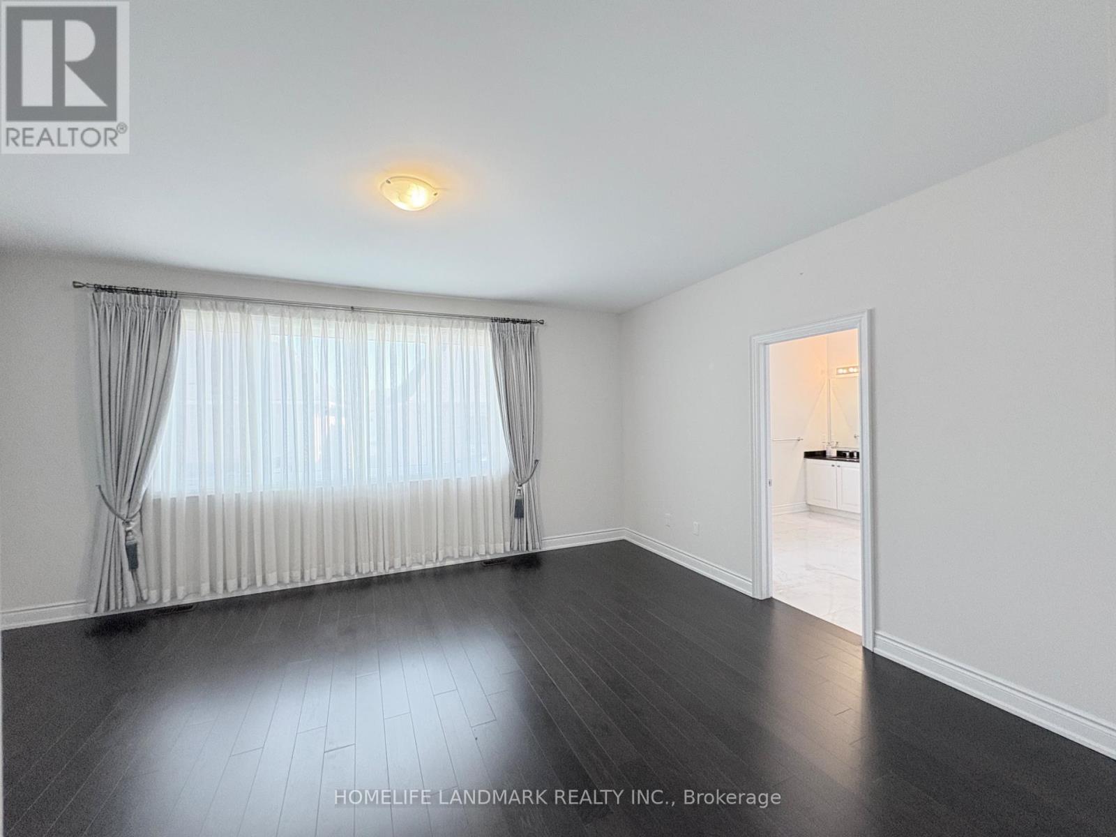 96 Threshing Mill Boulevard, Oakville, ON - Indoor Photo Showing Other Room