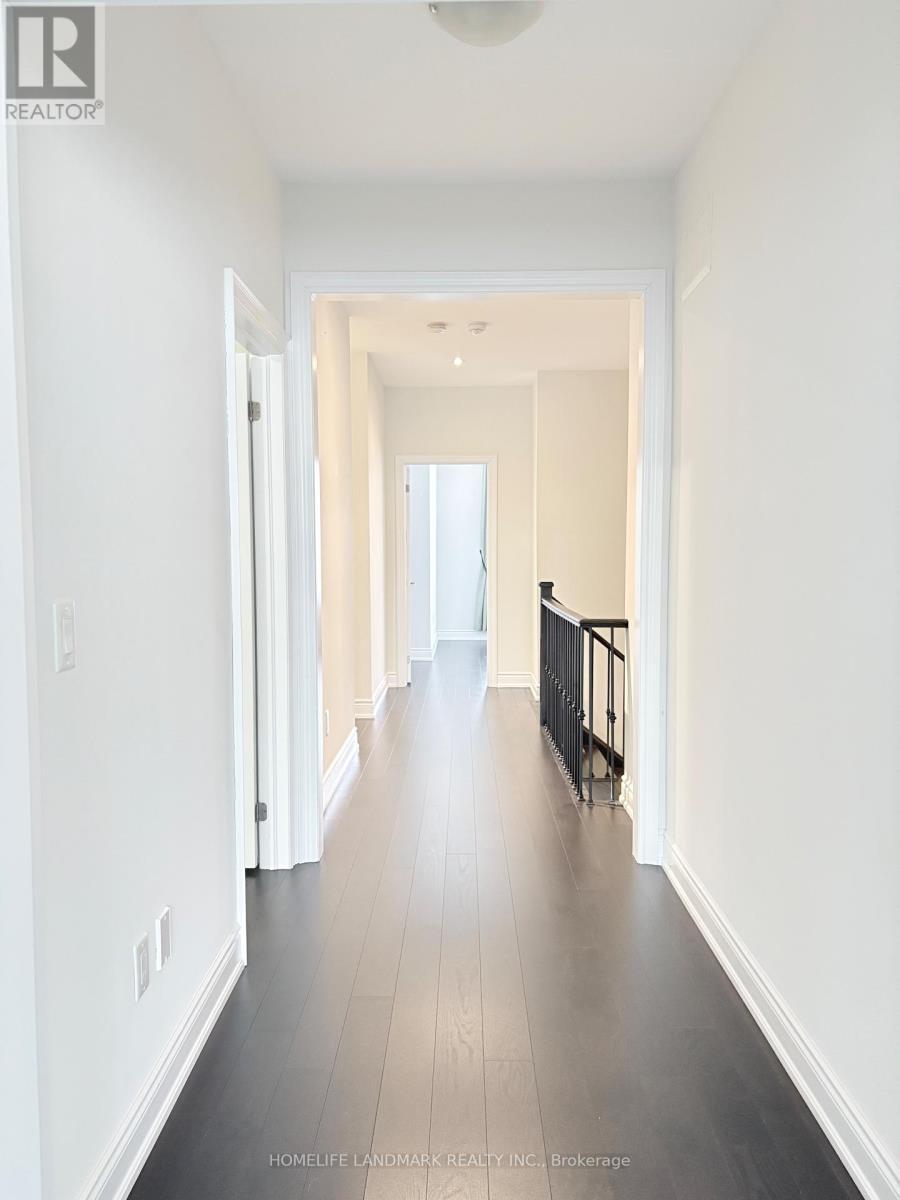 96 Threshing Mill Boulevard, Oakville, ON - Indoor Photo Showing Other Room