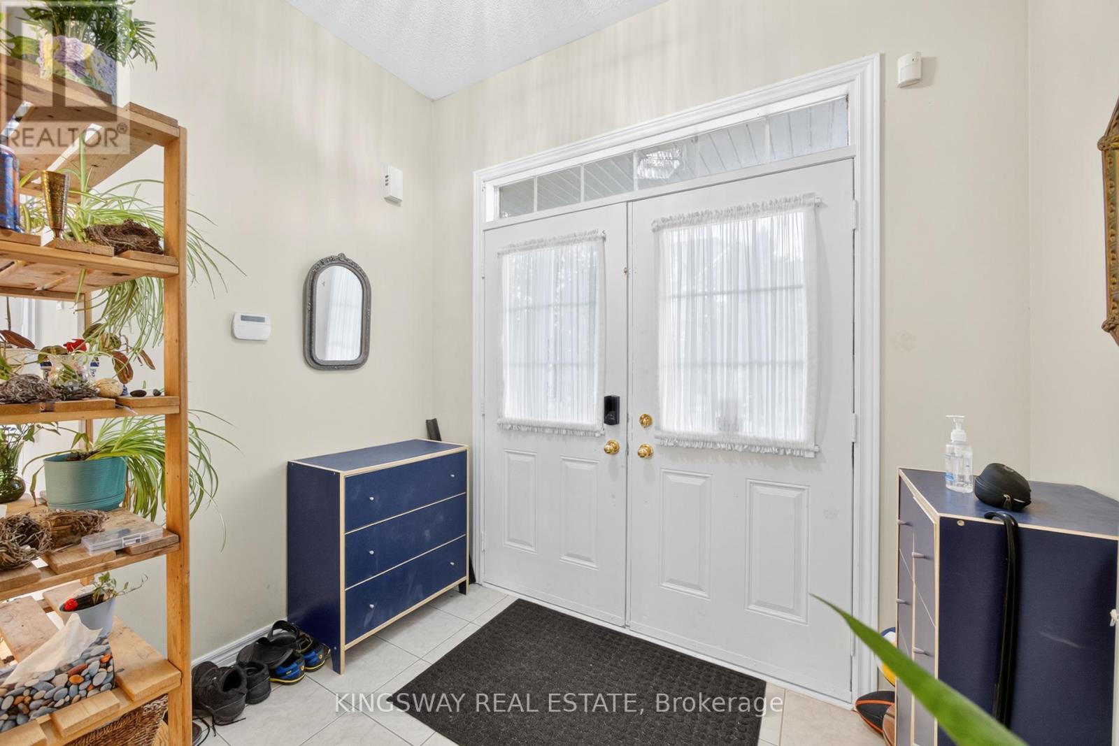 284 Holmes Crescent, Milton, ON - Indoor Photo Showing Other Room