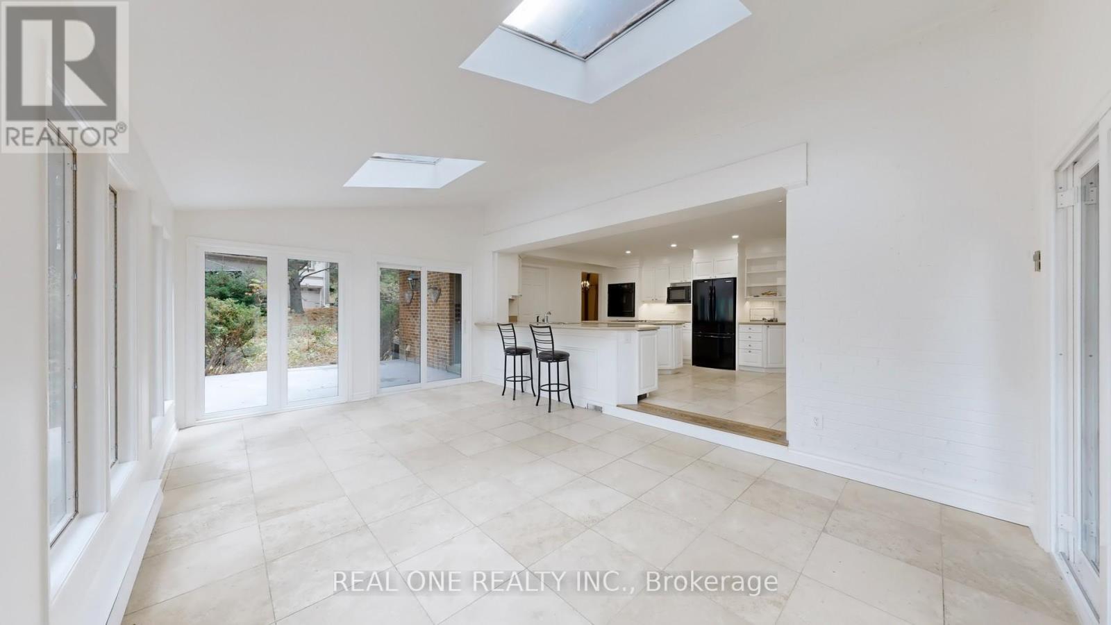 465 Woodland Acres Crescent, Vaughan, ON - Indoor Photo Showing Other Room