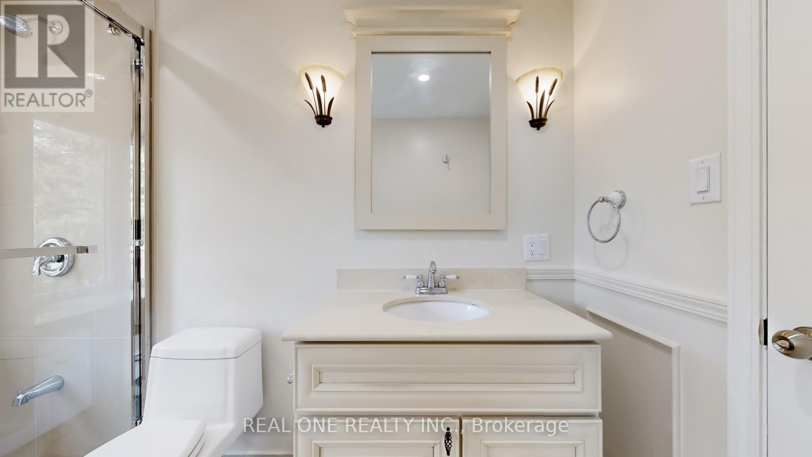 465 Woodland Acres Crescent, Vaughan, ON - Indoor Photo Showing Bathroom
