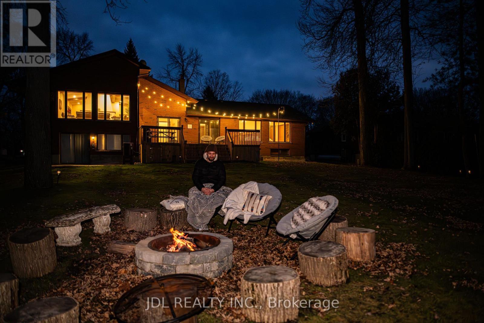 16 Thicketwood Place, Ramara, ON - Outdoor