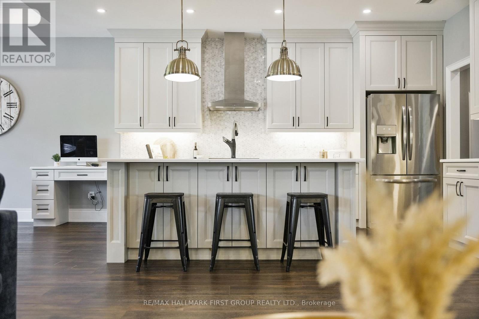 122 Glens Of Antrim Way, Alnwick/Haldimand, ON - Indoor Photo Showing Kitchen With Stainless Steel Kitchen With Upgraded Kitchen