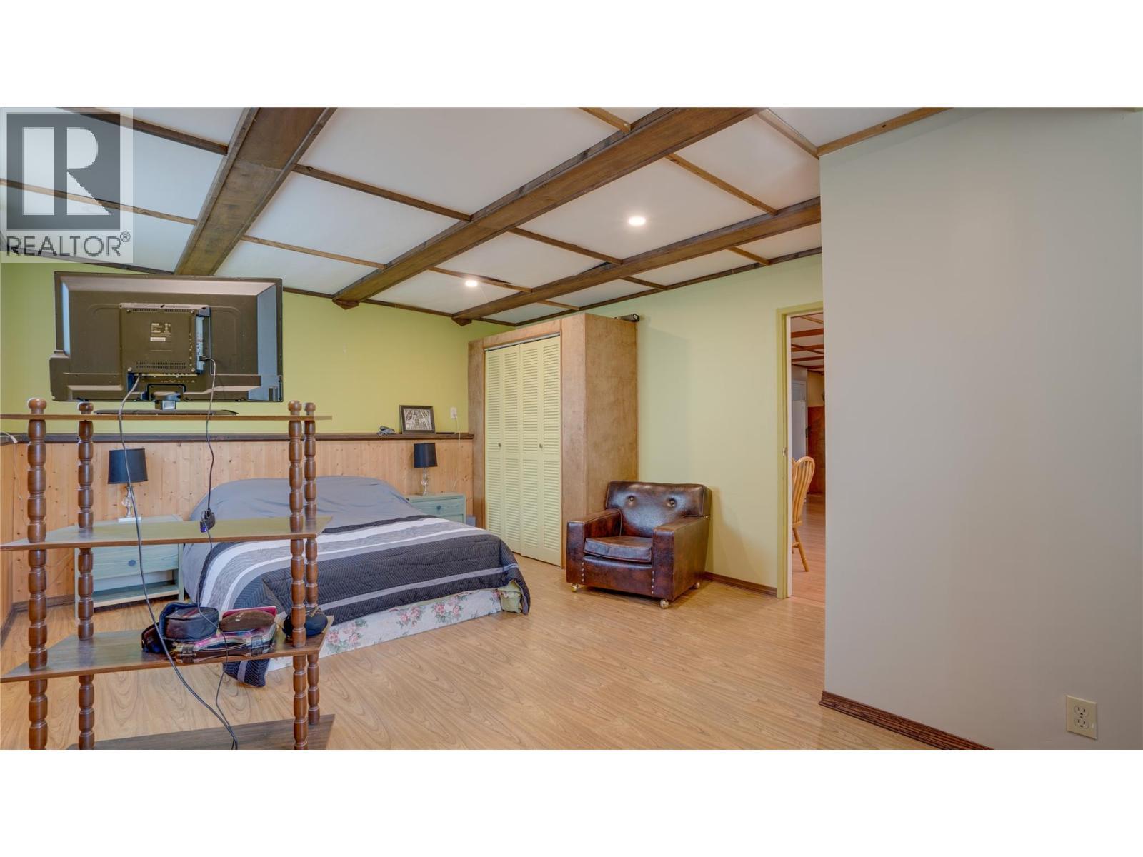 700 Bass Avenue, Enderby, BC - Indoor