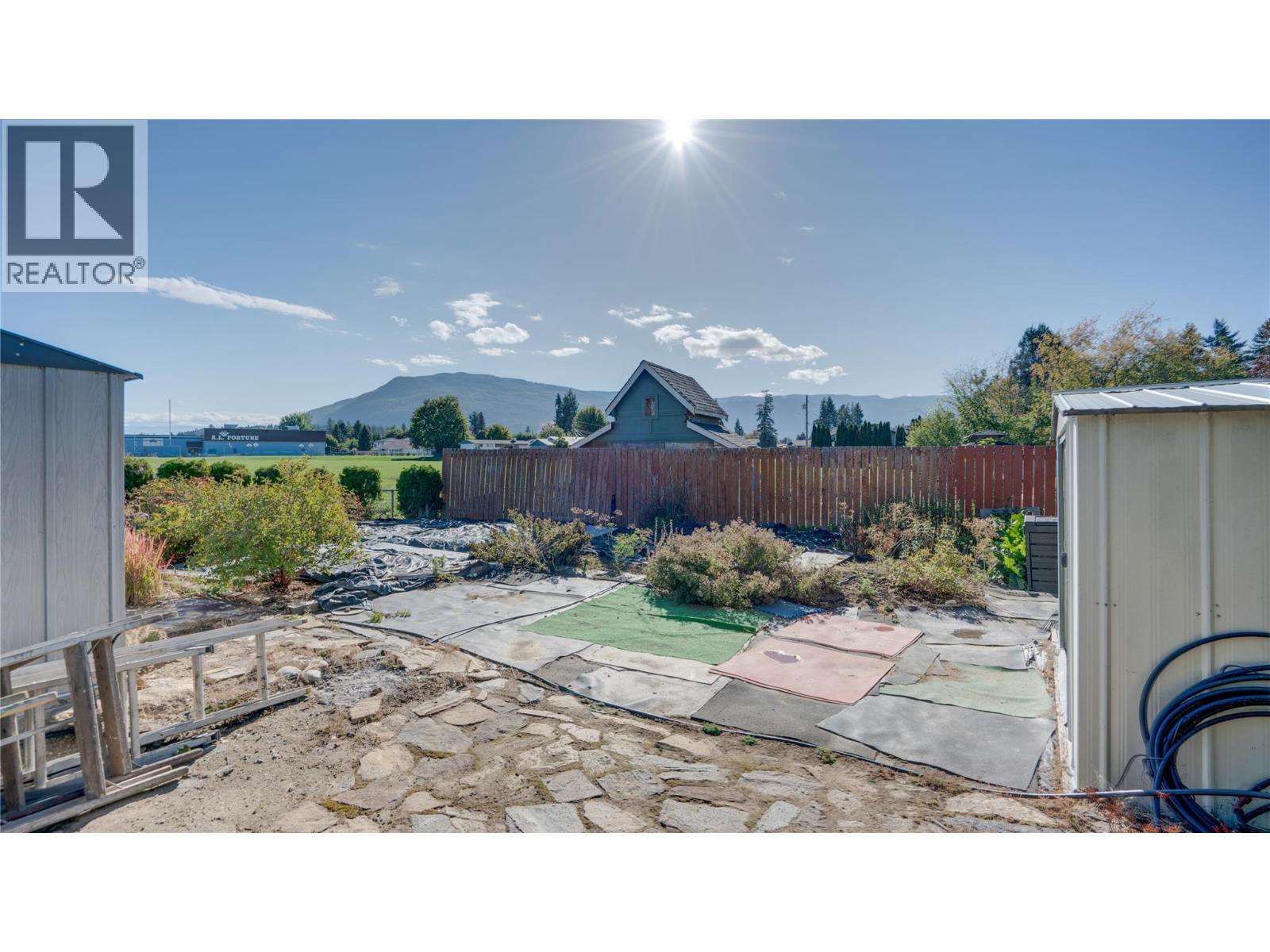 700 Bass Avenue, Enderby, BC - Outdoor