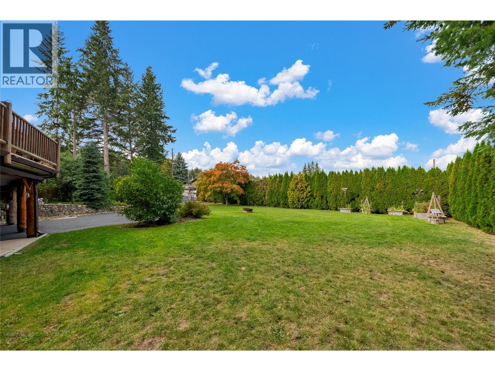 Side yard - 2462 Leisure Road, Blind Bay, BC - Outdoor With View
