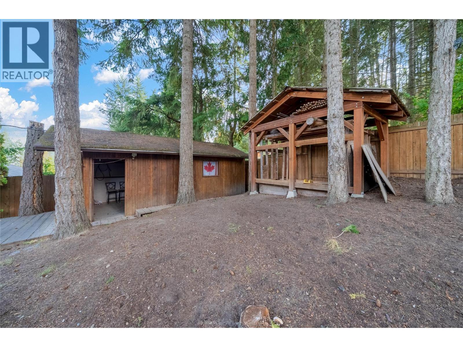 20 x 10 insulated shed with concrete floor, and power plus 10 x 10 post and beam wood shed - 2462 Leisure Road, Blind Bay, BC - Outdoor