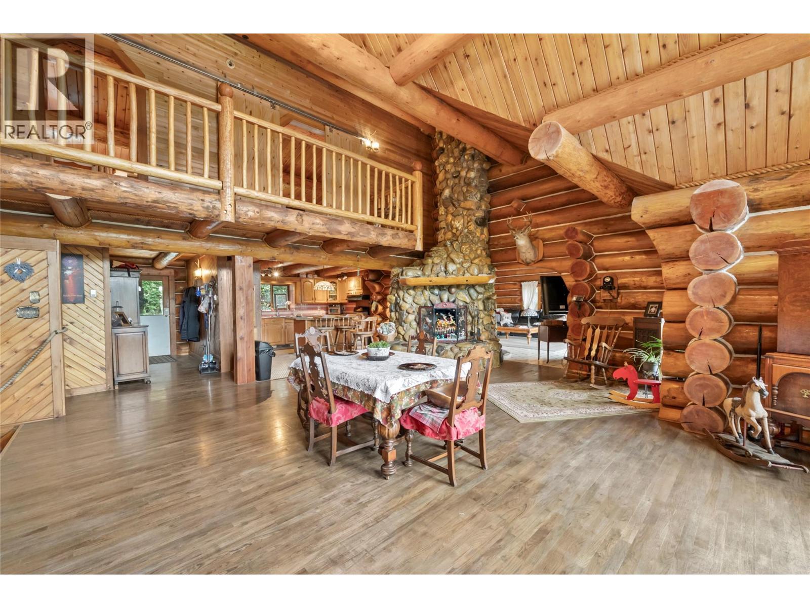 Reverse great room - 2462 Leisure Road, Blind Bay, BC - Indoor