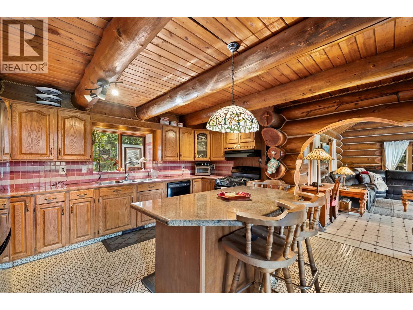 2462 Leisure Road, Blind Bay, BC - Indoor Photo Showing Other Room