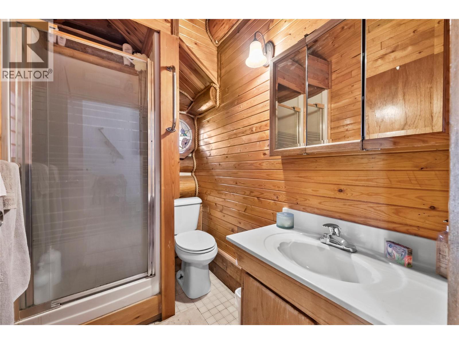 3 piece bathroom on loft area - 2462 Leisure Road, Blind Bay, BC - Indoor Photo Showing Bathroom