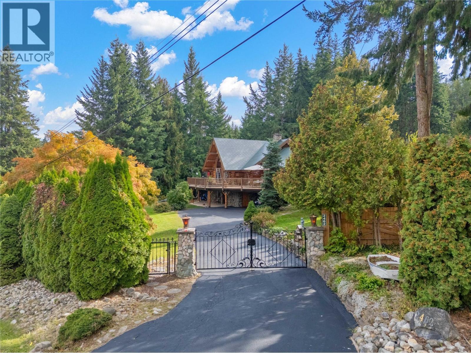 2462 Leisure Road, Blind Bay, BC - Outdoor With Deck Patio Veranda