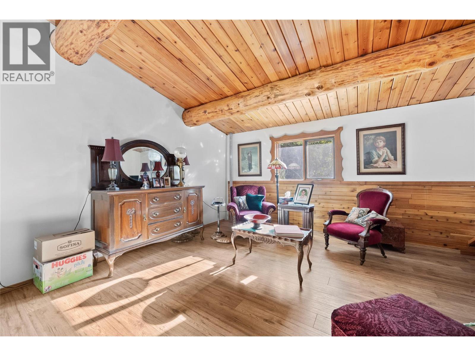 2462 Leisure Road, Blind Bay, BC -