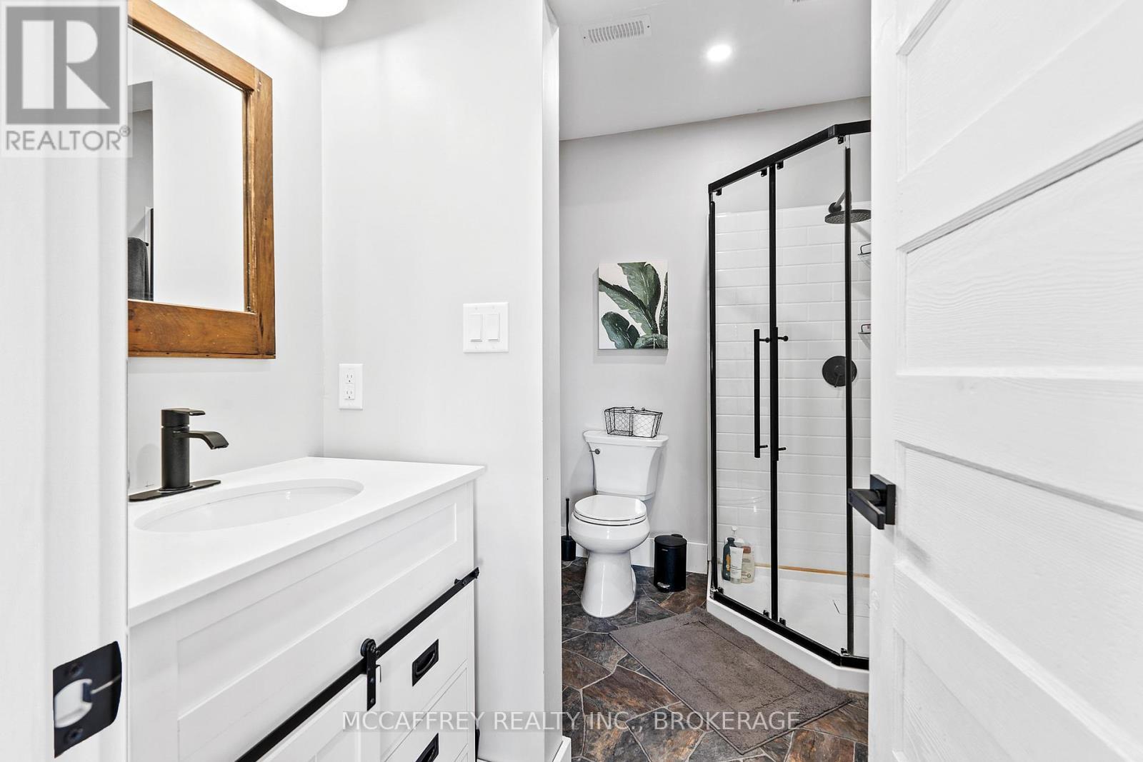 1050 Callaghan Road, Tyendinaga (Tyendinaga Township), ON - Indoor Photo Showing Bathroom