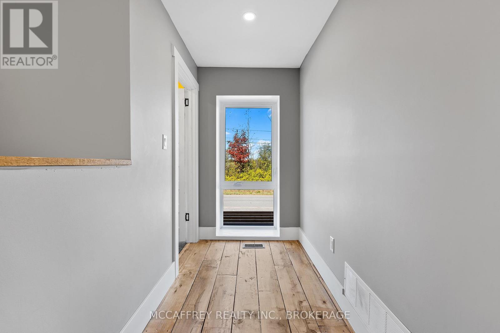 1050 Callaghan Road, Tyendinaga (Tyendinaga Township), ON - Indoor Photo Showing Other Room