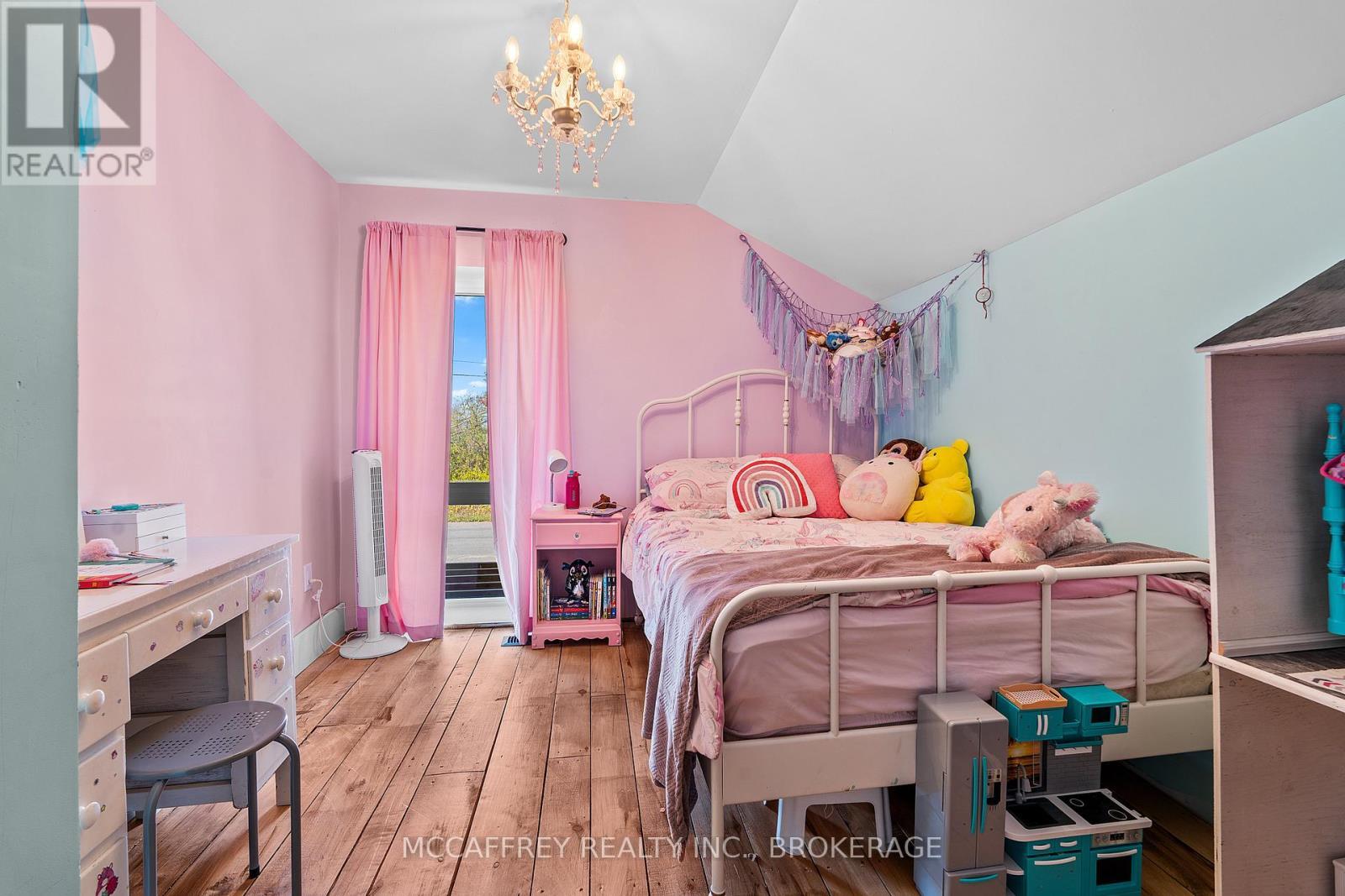1050 Callaghan Road, Tyendinaga (Tyendinaga Township), ON - Indoor Photo Showing Bedroom
