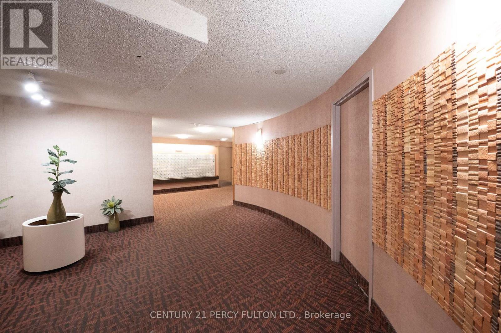 301 - 25 Silver Springs Boulevard, Toronto, ON - Indoor Photo Showing Other Room