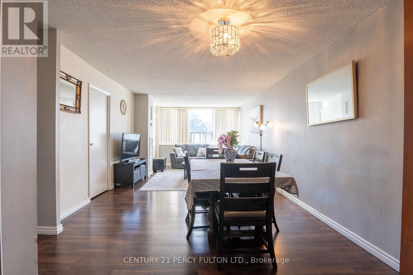 301 - 25 Silver Springs Boulevard, Toronto, ON - Indoor Photo Showing Dining Room