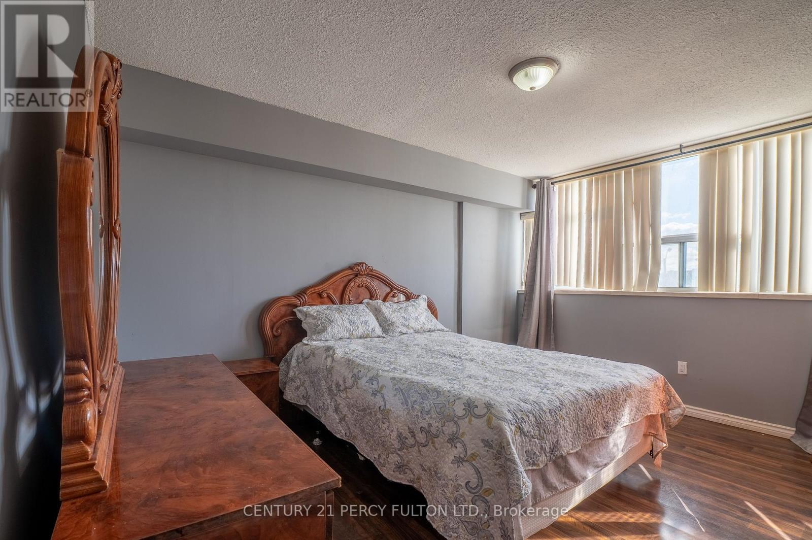 301 - 25 Silver Springs Boulevard, Toronto, ON - Indoor Photo Showing Bedroom