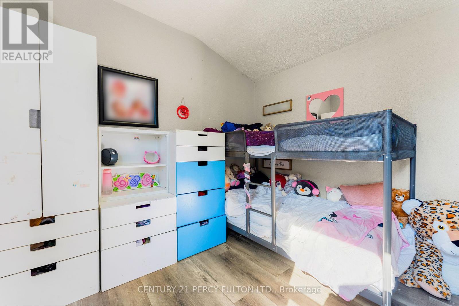 117 Scugog Street, Clarington, ON - Indoor Photo Showing Bedroom