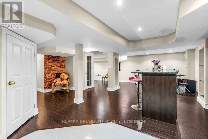 1466 Willowvale Gardens, Mississauga, ON - Indoor Photo Showing Other Room