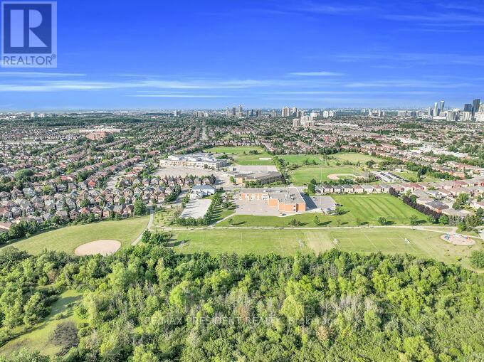 1466 Willowvale Gardens, Mississauga, ON - Outdoor With View