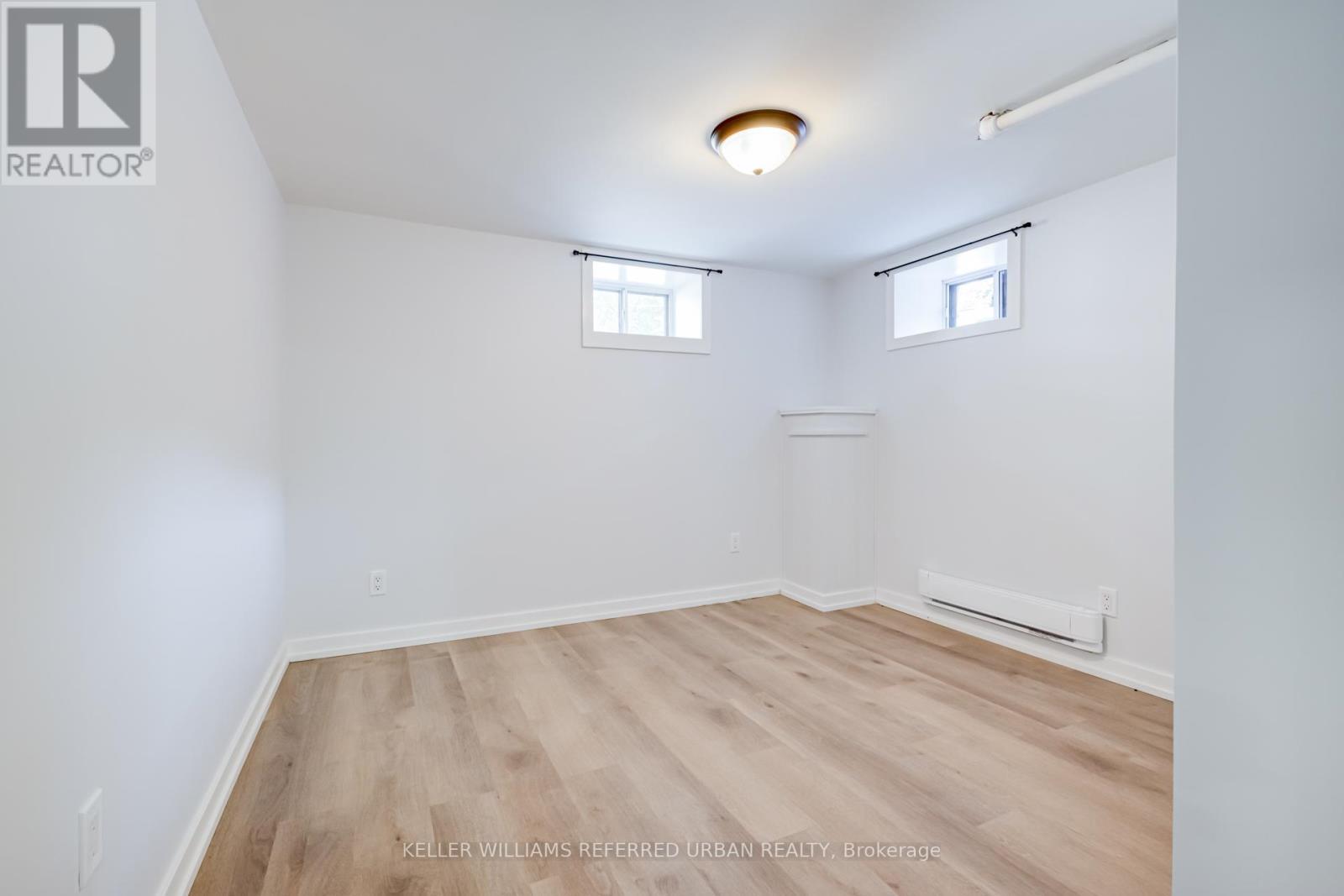 Lower - 2556 Lake Shore Boulevard W, Toronto, ON - Indoor Photo Showing Other Room