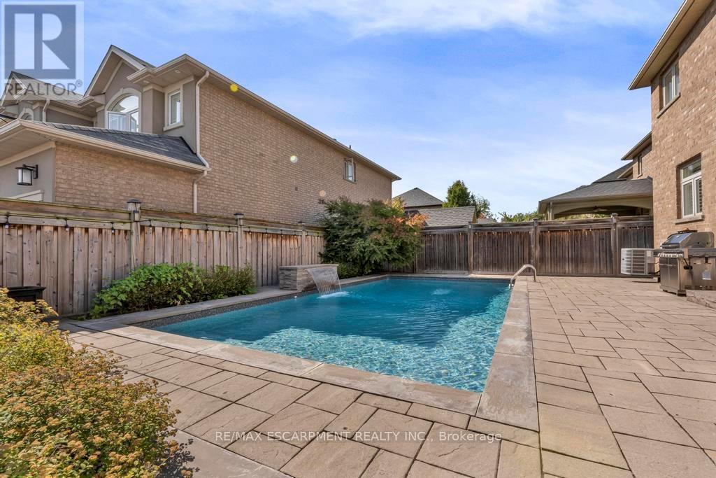 236 Mother'S Street, Hamilton, ON - Outdoor With In Ground Pool