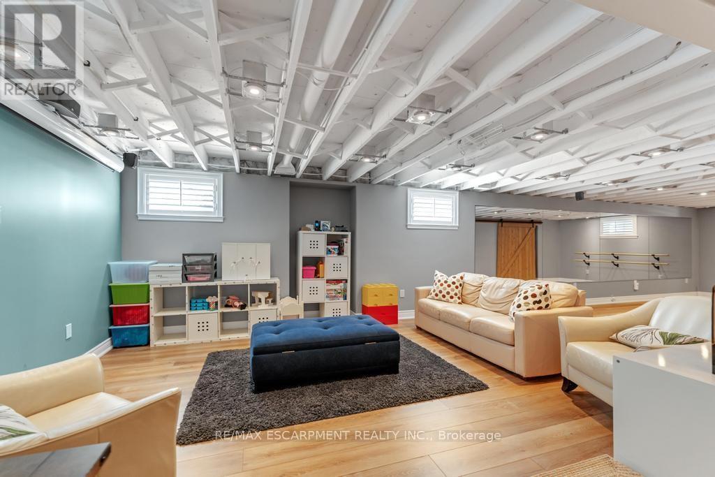 236 Mother'S Street, Hamilton, ON - Indoor Photo Showing Basement
