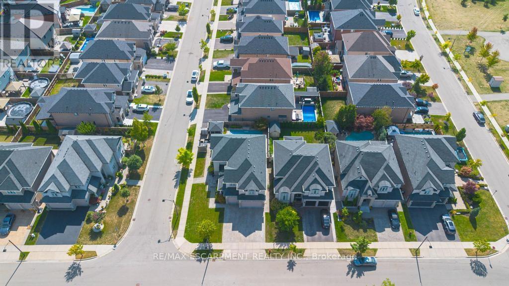 236 Mother'S Street, Hamilton, ON - Outdoor With View