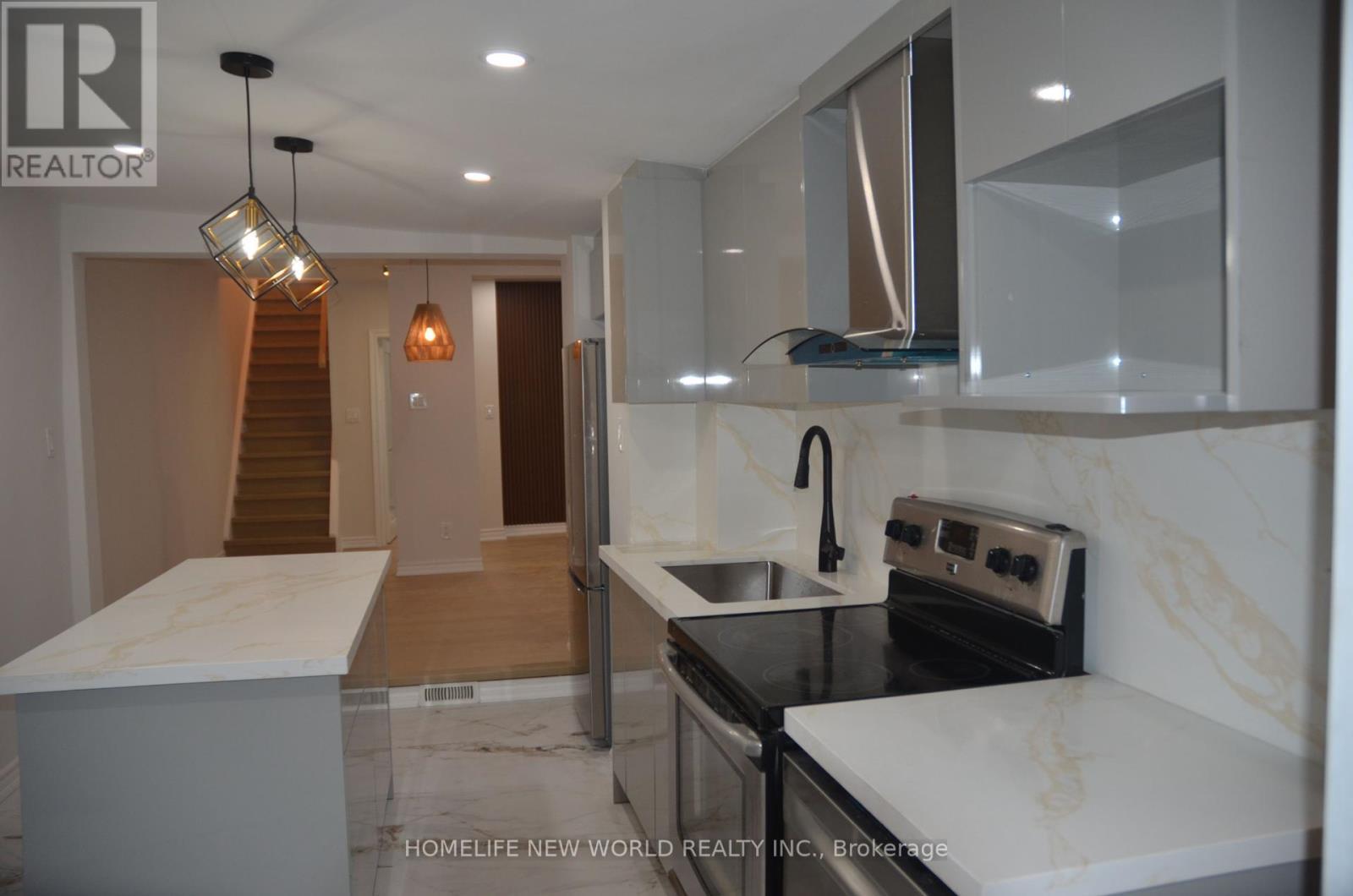 Upper Level - 231 Queen Street W, Toronto, ON