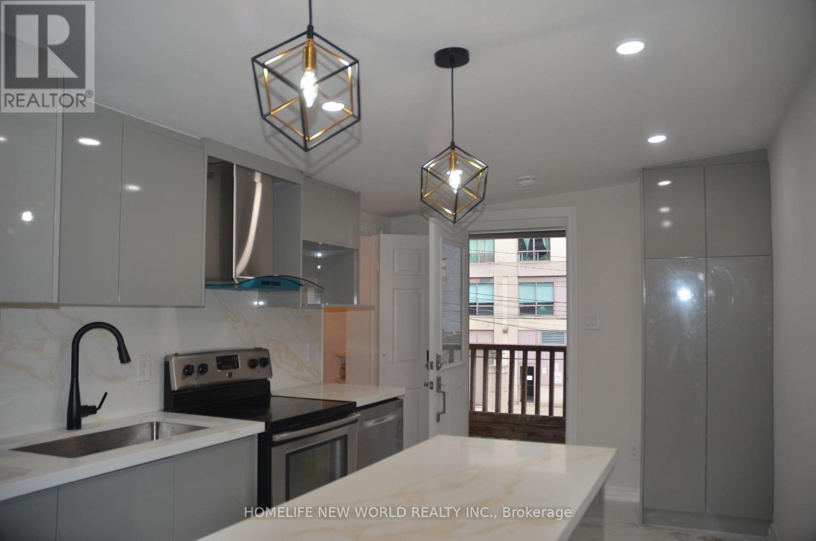 Upper Level - 231 Queen Street W, Toronto, ON