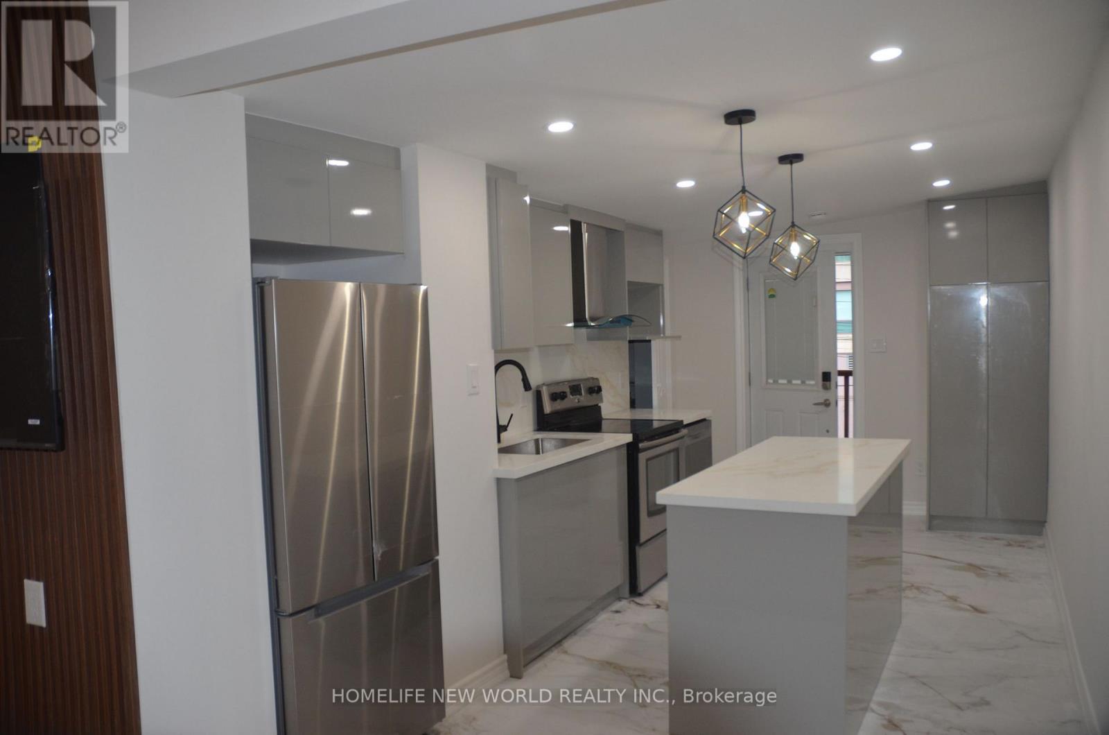 Upper Level - 231 Queen Street W, Toronto, ON