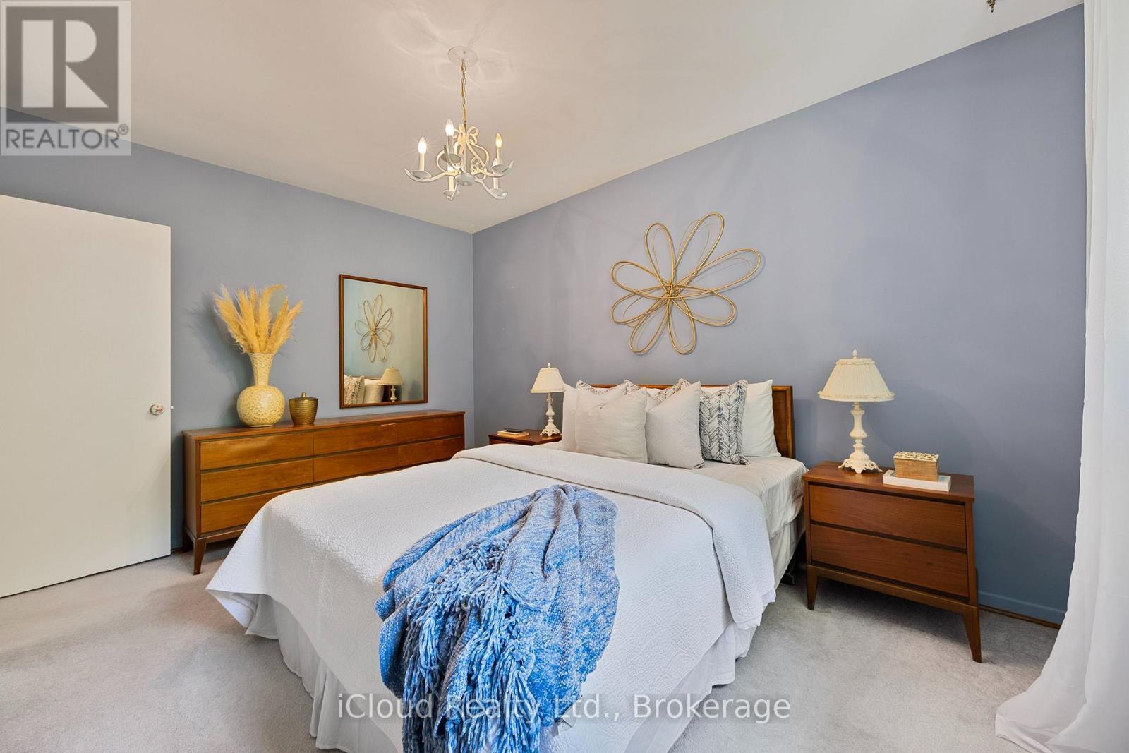 192 Beechgrove Drive, Toronto, ON - Indoor Photo Showing Bedroom