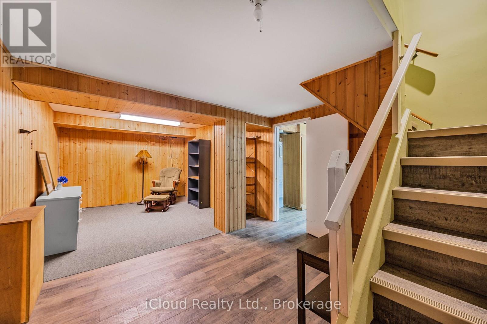 192 Beechgrove Drive, Toronto, ON - Indoor Photo Showing Other Room