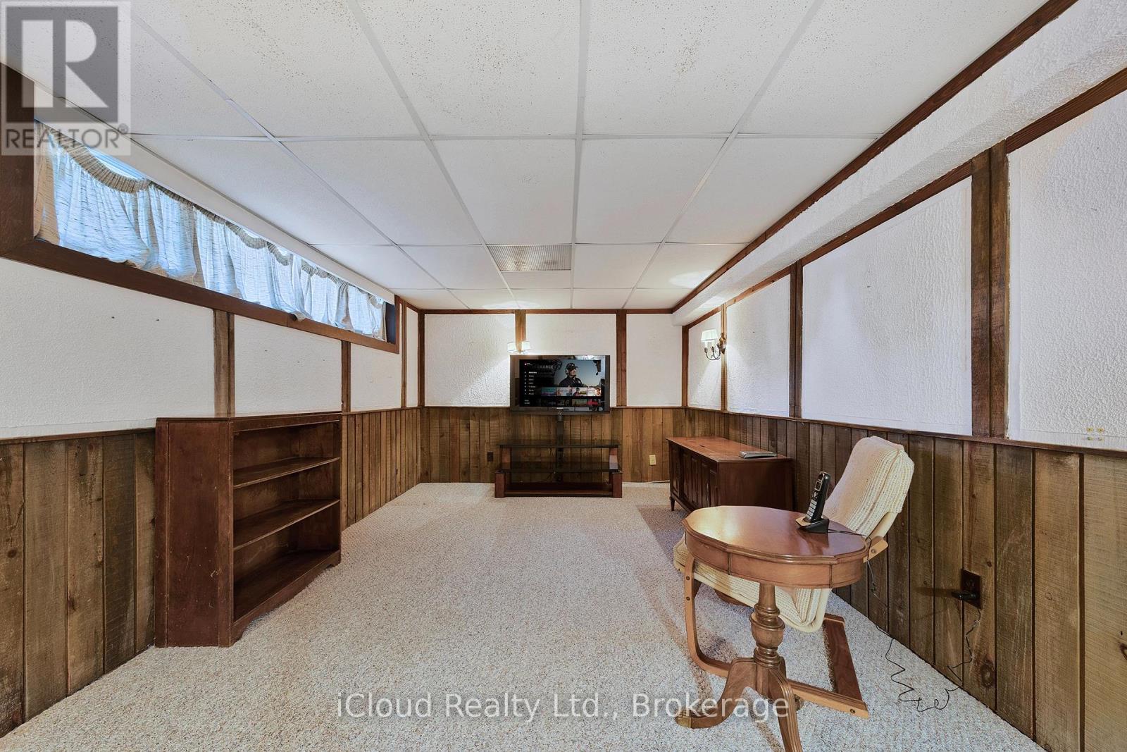 192 Beechgrove Drive, Toronto, ON - Indoor Photo Showing Other Room