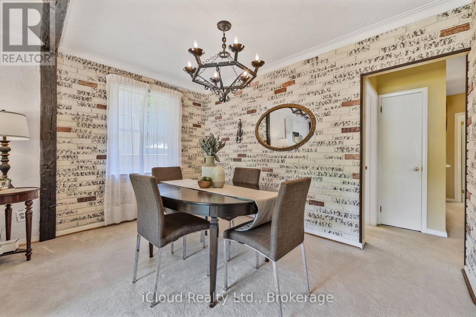 192 Beechgrove Drive, Toronto, ON - Indoor Photo Showing Dining Room