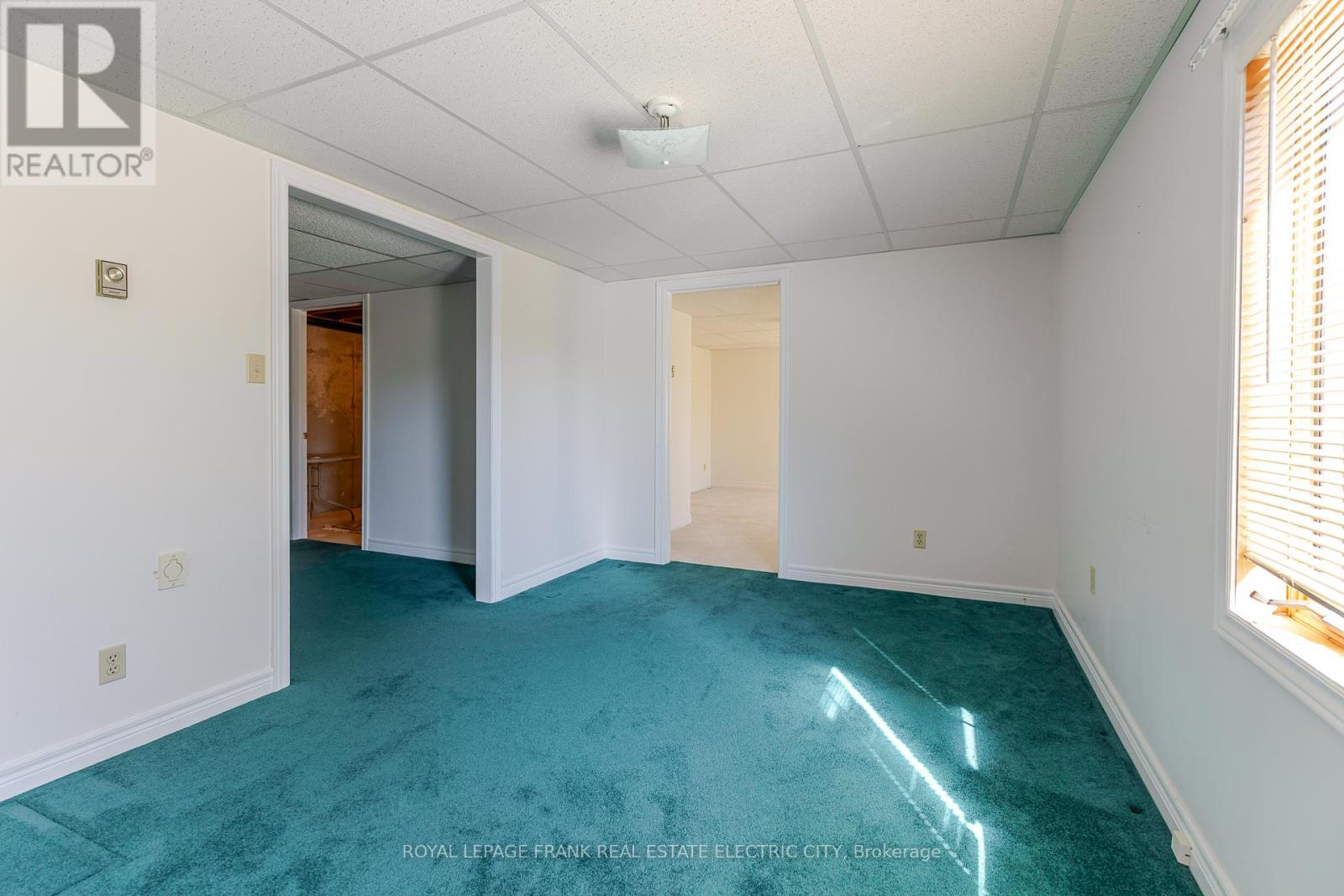 30 - 36 Champlain Crescent, Peterborough (Northcrest Ward 5), ON - Indoor Photo Showing Other Room