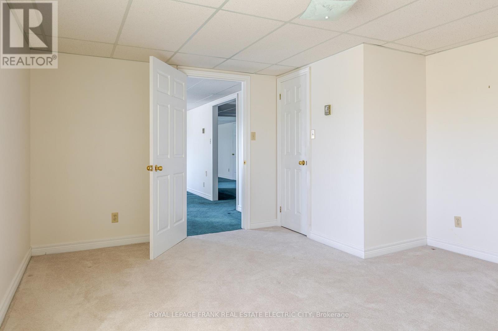 30 - 36 Champlain Crescent, Peterborough (Northcrest Ward 5), ON - Indoor Photo Showing Other Room