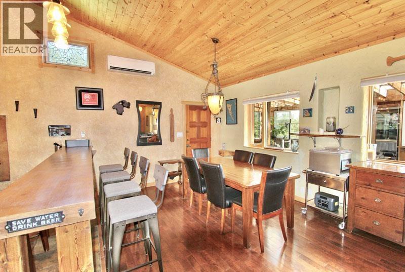 31790 16 Highway, Daajing Giids City, BC - Indoor Photo Showing Dining Room