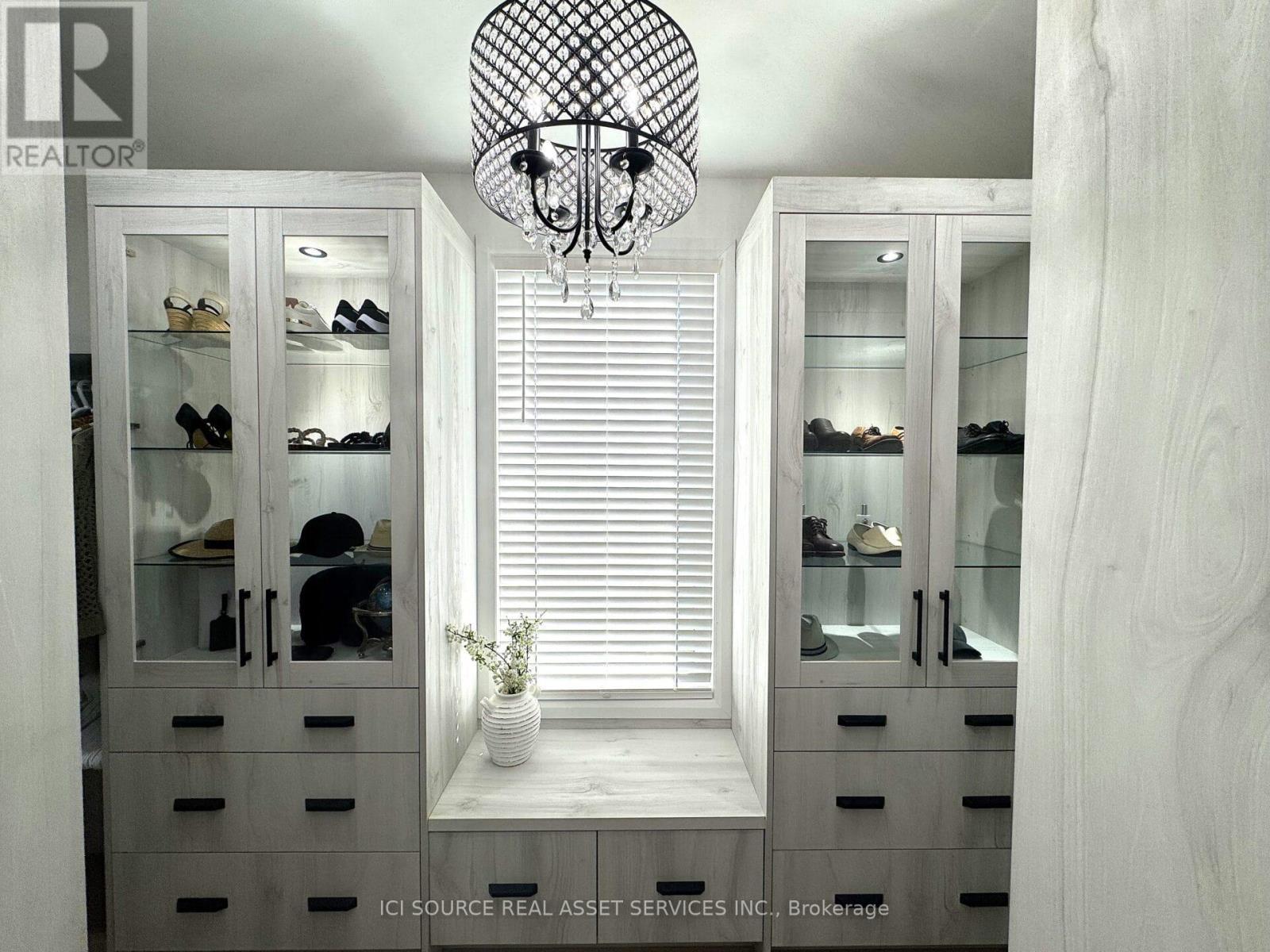 18 Swan Lane, Tay, ON - Indoor Photo Showing Other Room