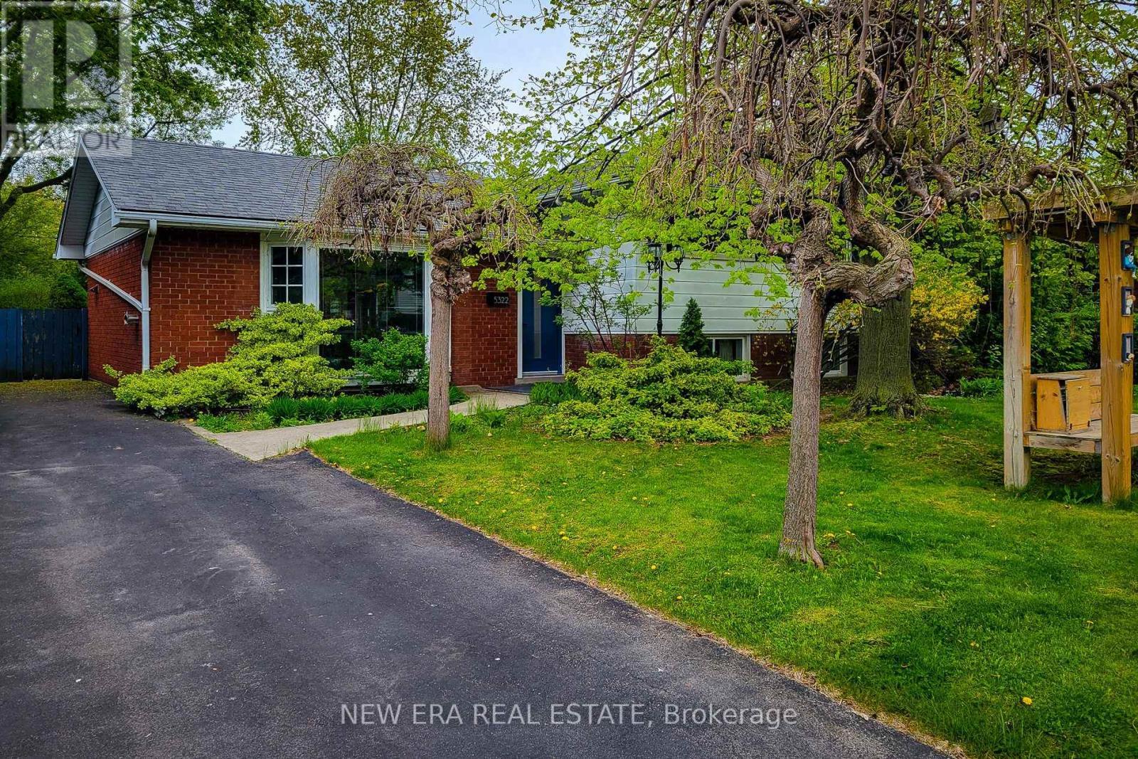 5322 Windermere Drive, Burlington, ON - Outdoor