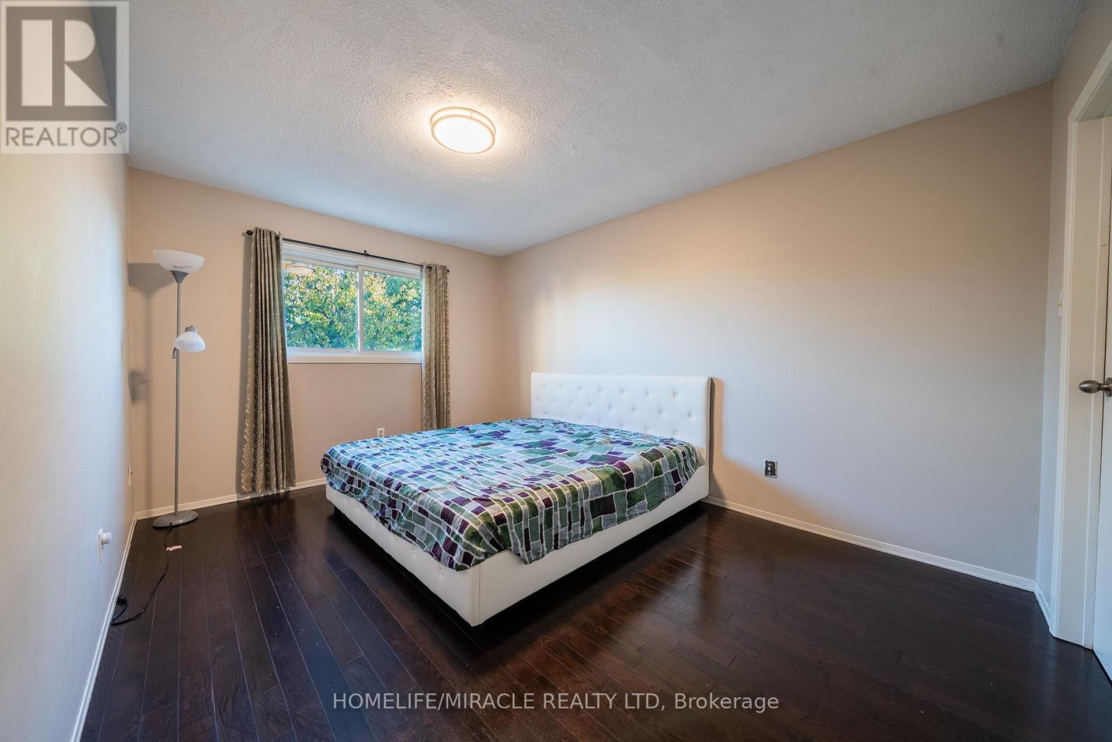 613 Galloway Crescent, Mississauga, ON - Indoor Photo Showing Bedroom