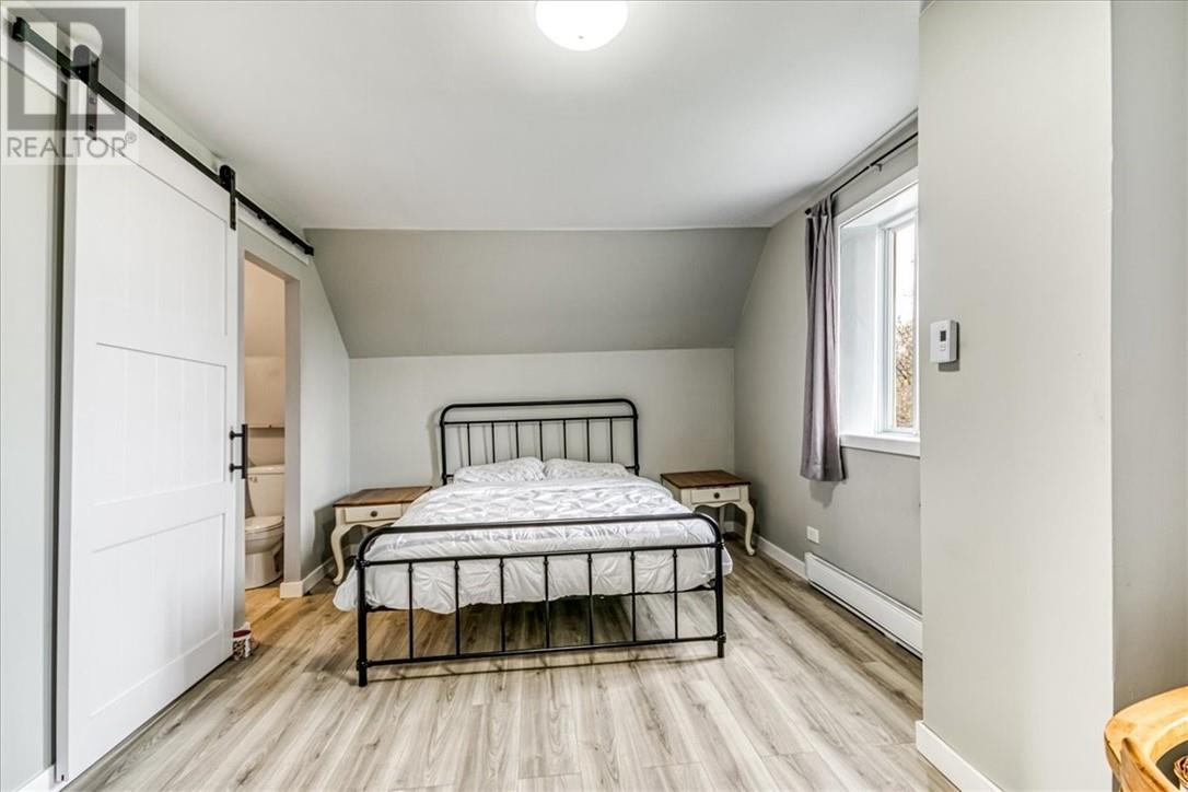 2906 Main Street, Blezard Valley, ON - Indoor Photo Showing Bedroom