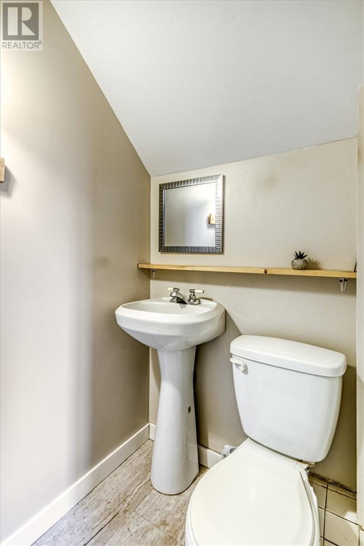 2906 Main Street, Blezard Valley, ON - Indoor Photo Showing Bathroom