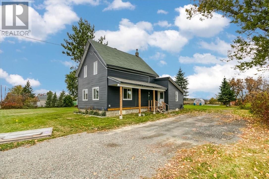 2906 Main Street, Blezard Valley, ON - Outdoor