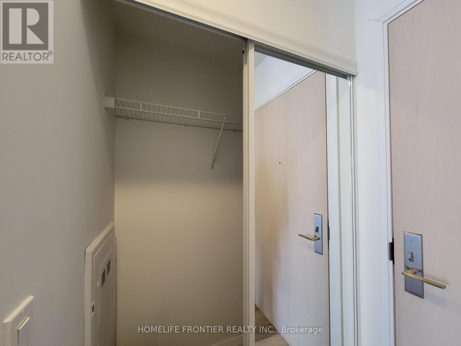 412 - 77 Mutual Street, Toronto, ON - Indoor