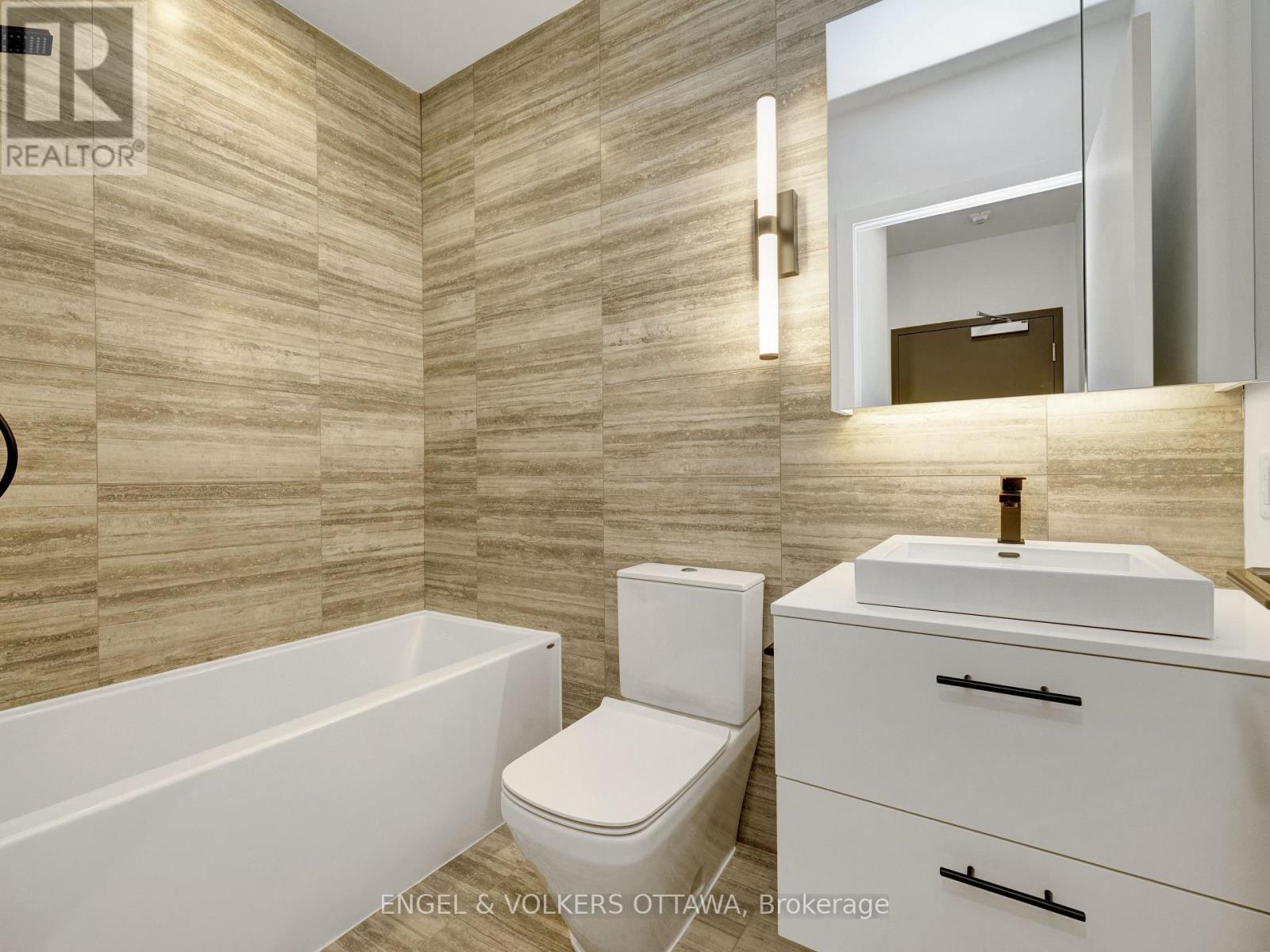 212 - 10 James Street, Ottawa, ON - Indoor Photo Showing Bathroom